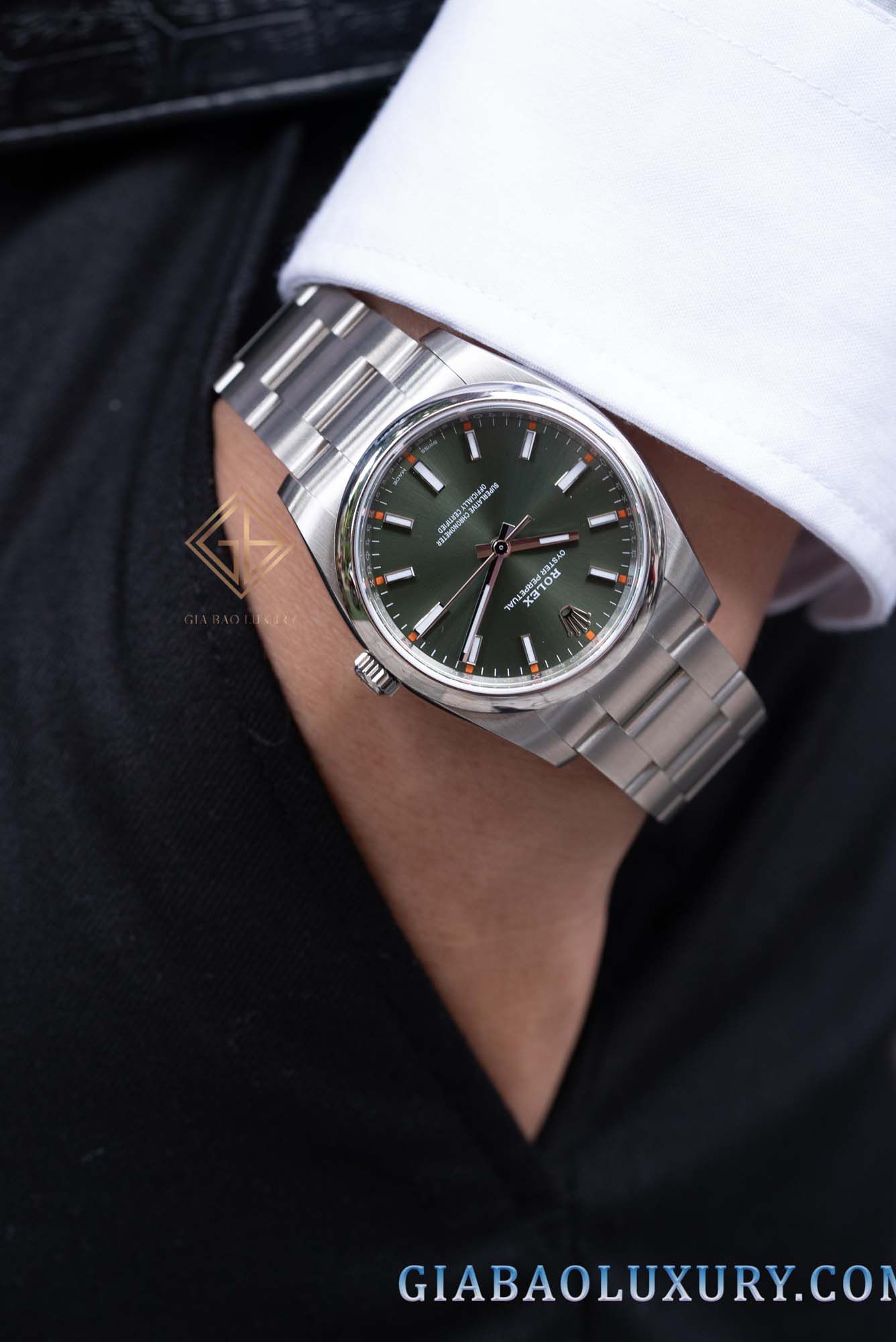 Đồng hồ Rolex chính hãng đã qua sử dụng là lựa chọn phù hợp, tiết kiệm kinh tế đối với các tín đồ yêu thích đồng hồ cao cấp tại Việt Nam