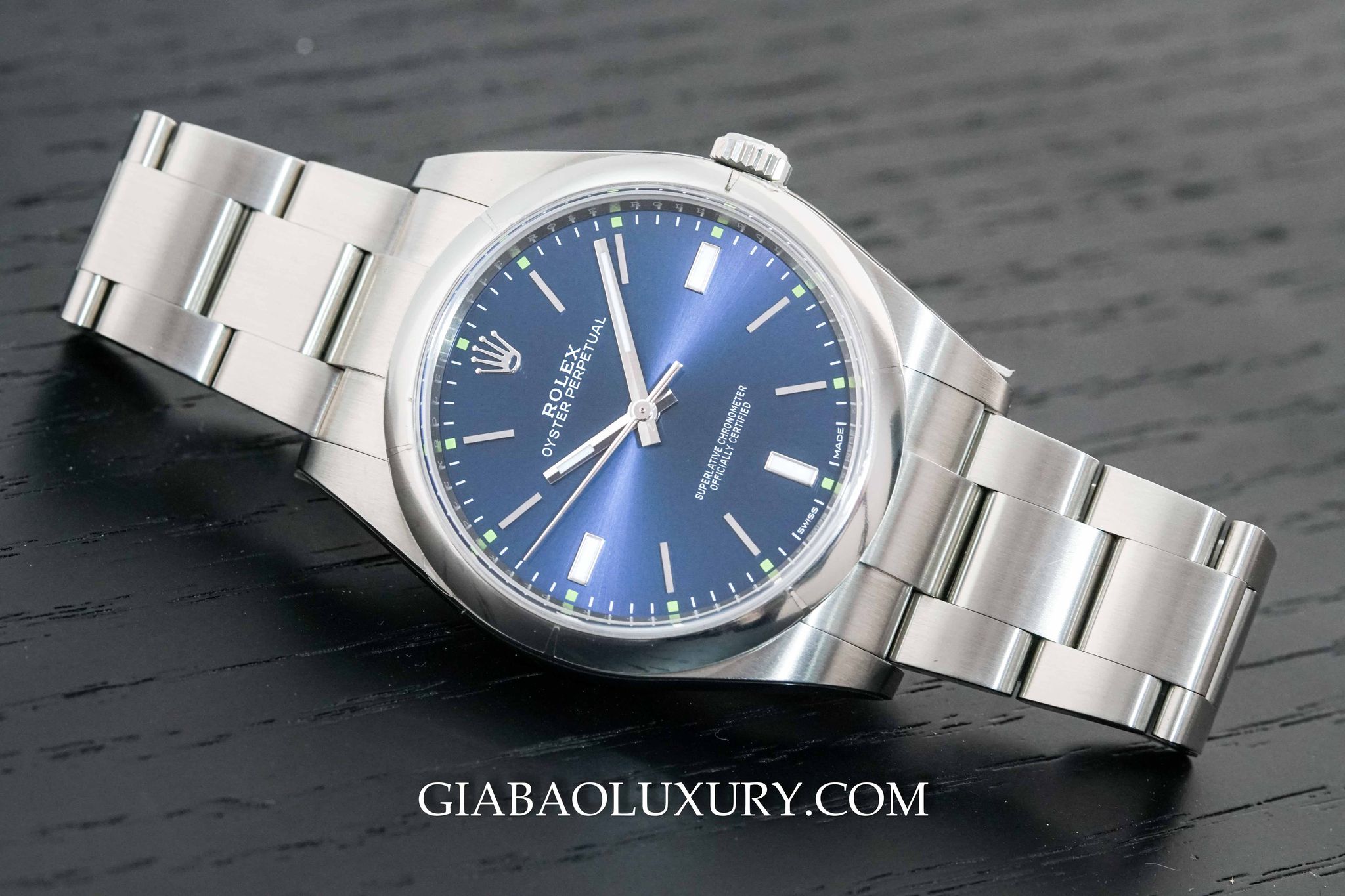 Gia Bảo Luxury thu mua đồng hồ Rolex Oyster Perpetual chính hãng